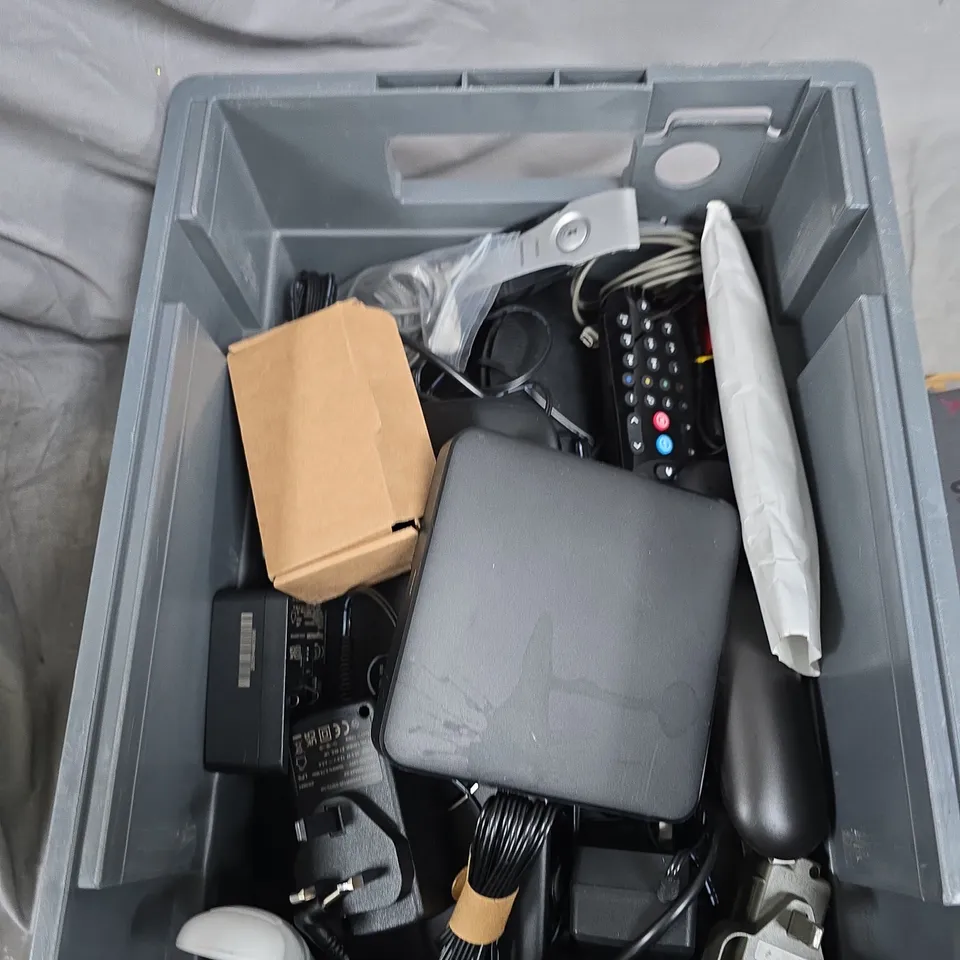BOX OF APPROXIMATELY 20 HOUSEHOLD/BROADBAND ITEMS INCLUDING: 3X SKY BOXES
