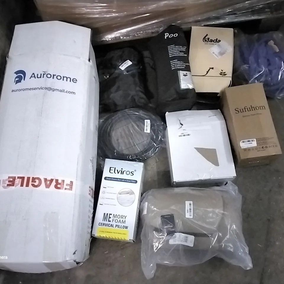 PALLET OF ASSORTED ITEMS INCLUDING GADA GARDEN HOSE, ELVIROS MEMORY FOAM CERVICAL PILLOW, AUROROME, SUFUHOM MEMORY FOAM PILLOW, POOTACK SEAT CUSHION, TRAVEL EASE MEMORY FOAM SEAT CUSHION