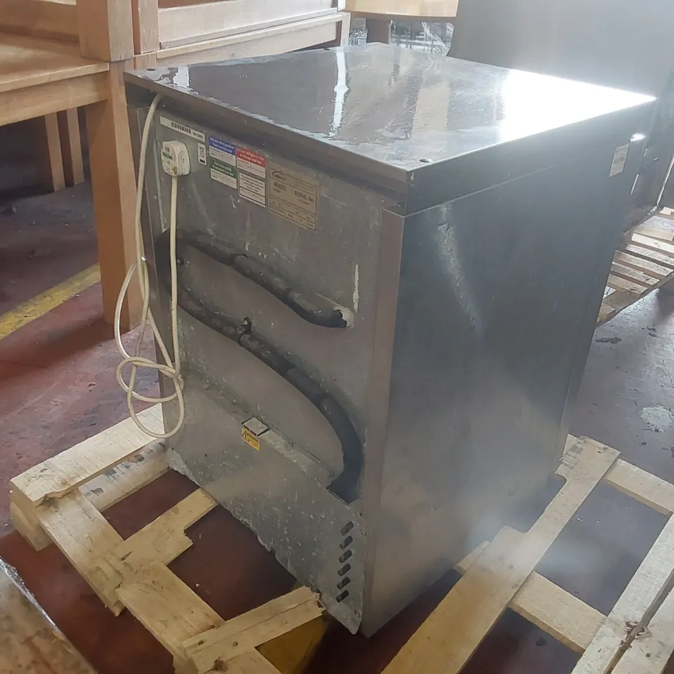 WILLIAMS HA135SS STAINLESS COMMERCIAL UNDER COUNTER FRIDGE