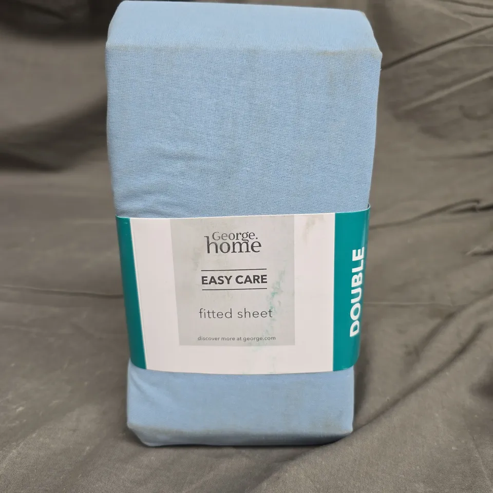 LARGE BOX OF APROX 15 ASSORTED EASY CARE FITTED SHEETS - DOUBLE 