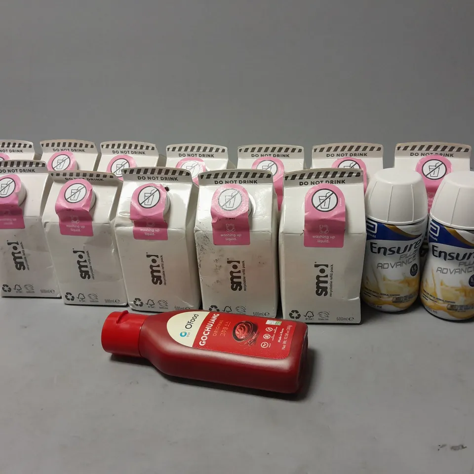 LOT OF ASSORTED HOUSEHOLD ITEMS TO INCLUDE WASHING UP LIQUID, ENSURE DRINK, ETC