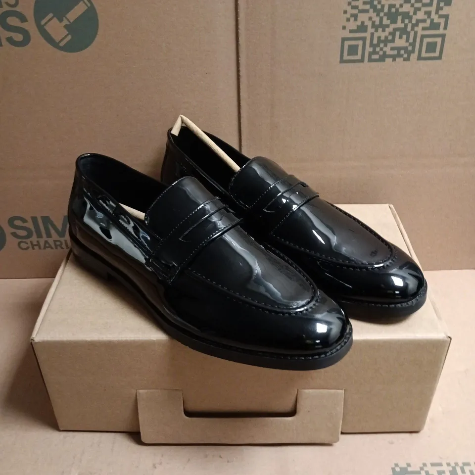 BOXED PAIR OF MOSS BLACK PATENT LOAFERS - 8