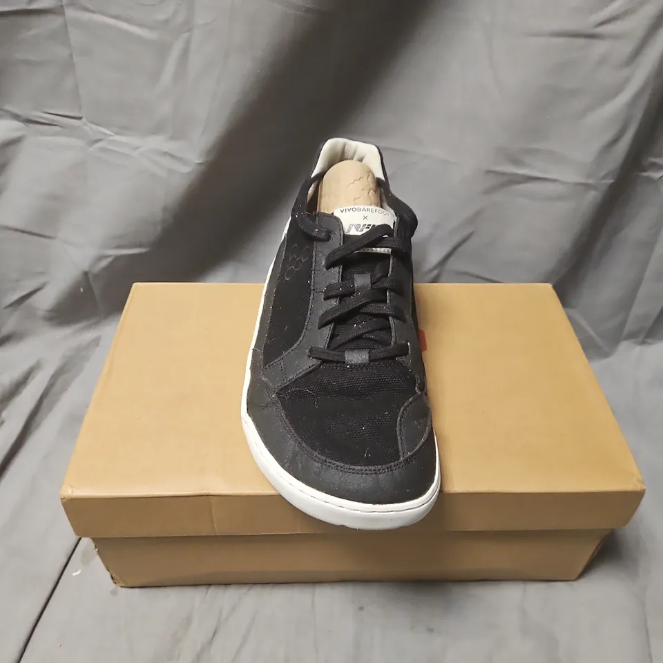 BOXED VIVOBAREFOOT GOBI II SNEAKER PREMIUM CANVAS – OBSIDIAN TEXTILE, UK 9 (EU 43) – MEN'S