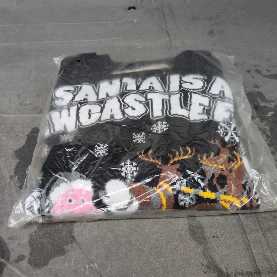 SANTA IS A NEWCASTLE FAN CHRISTMAS JUMPER SMALL