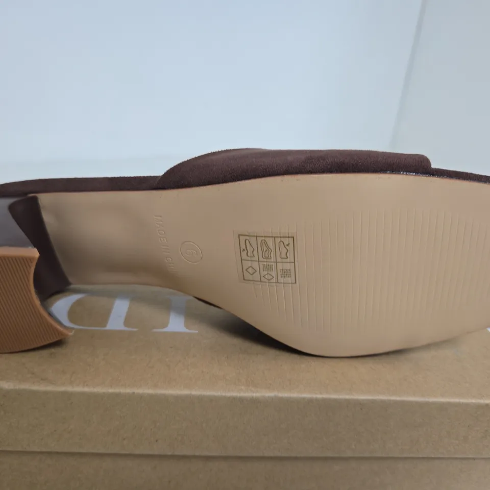 RAID LONDON SIZE 6