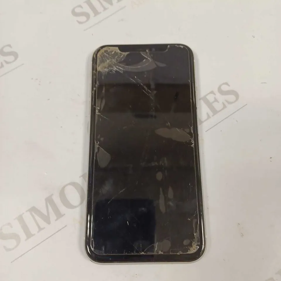 BOXED IPHONE XR 64GB - WHITE