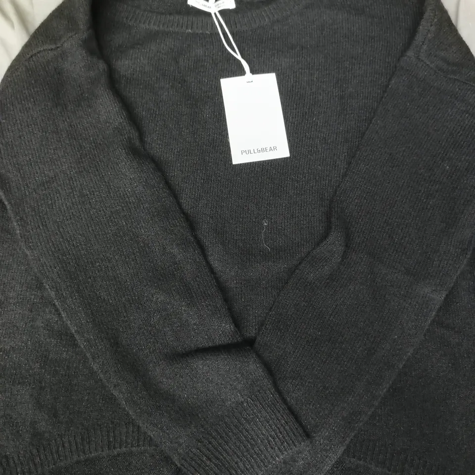 PULL & BEAR LONG SLEEVE TOP IN BLACK SIZE XS