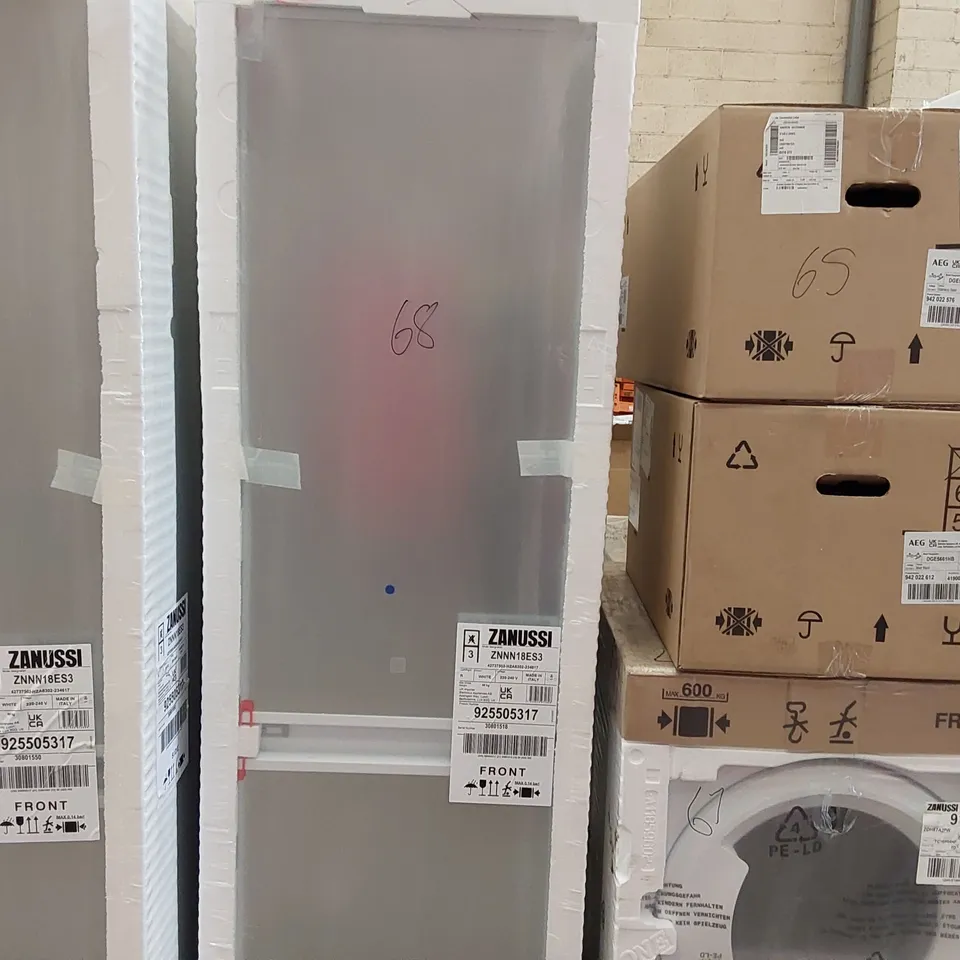 ZANUSSI SERIES 60 INTEGRATED FRIDGE FREEZER WHITE Model ZNNN18ES3 RRP £734