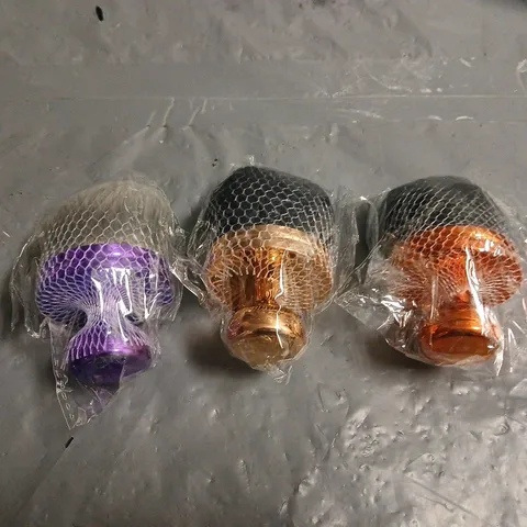 APPROXIMATELY 15 ASSORTED SHAVING BRUSHES