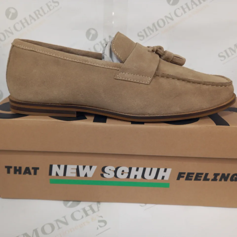 BOXED PAIR OF SCHUH FAUX SUEDE LOAFERS IN BEIGE UK SIZE 9