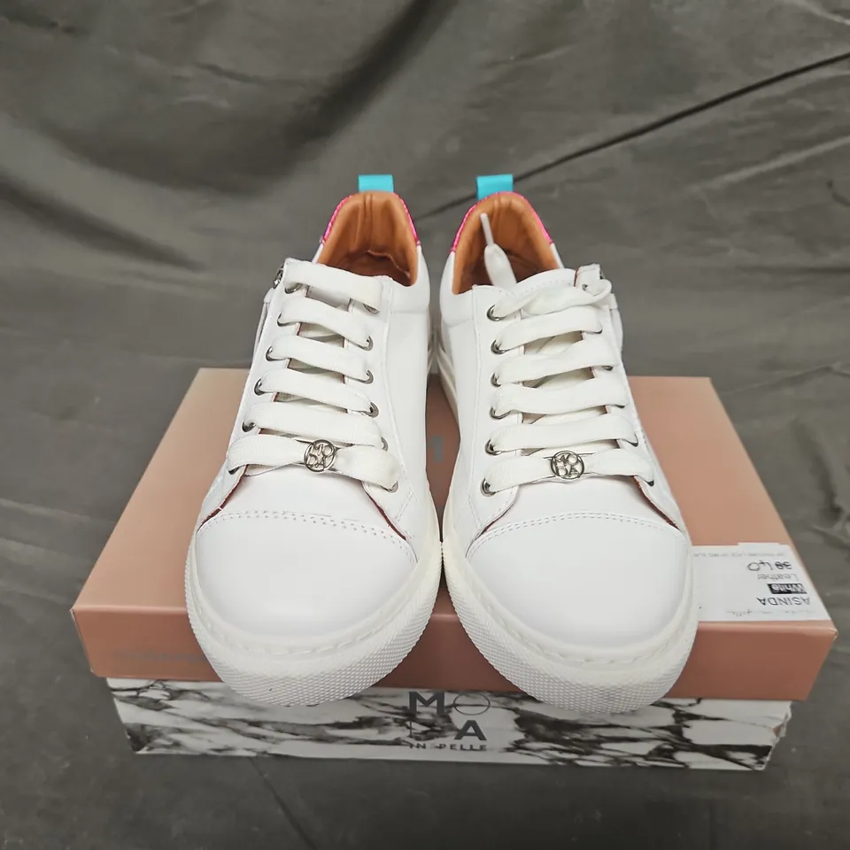 BOXED PAIR OF MODA IN PELLE ASINDA ZIP FEATURE LACE UP MID SLAB TRAINERS - UK SIZE 40