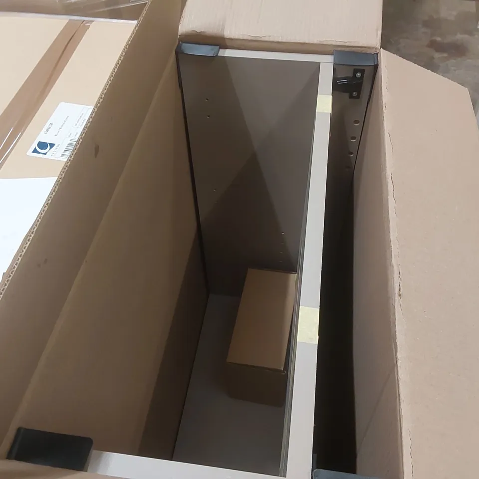 PALLET CONTAINING A LARGE QUANTITY OF ASSORTED BATHROOM FURNITURE PARTS INCLUDING: CALYPSO BASIN/BASE CARCASSES ECT