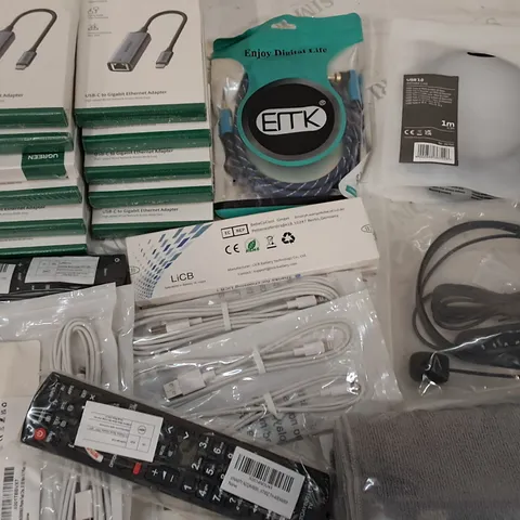 LOT OF ASSORTED ITEMS TO INCLUDE UGREEN USB-C TO ETHERNET CABLES, LIGHTNING CABLES AND TV REMOTES