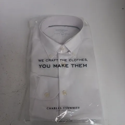BAGGED CHARLES TYRWHITT WHITE NON-IRON STRETCH PINPOINT OXFORD BUTTON-DOWN CLASSIC FITSHIRT IN WHITE - 16/34IN