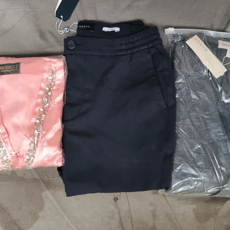 APPROXIMATELY 15 ASSORTED CLOTHING AND FASHION PRODUCTS IN VARIOUS STYLES AND SIZES - COLLECTION ONLY