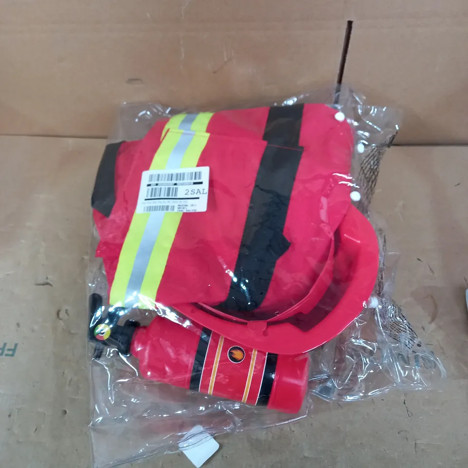 FIRE CHEIF ROLE PLAY SET RRP £34.99
