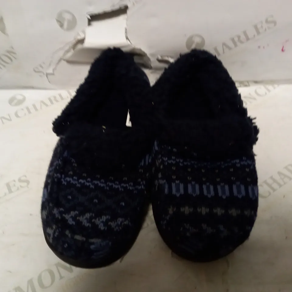 MUK LUKS ANAIS SLIPPERS - BLUE - UK 7