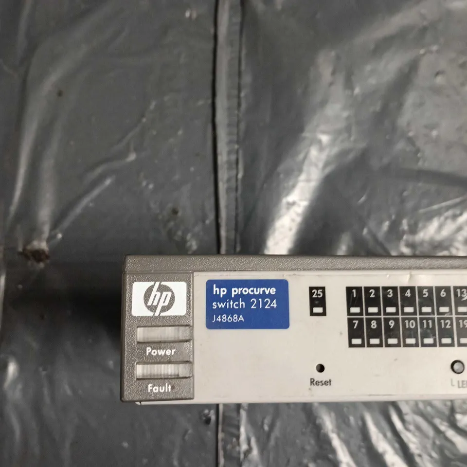 HP PROCURVE 2124 24-PORT ETHERNET SWITCH (J4868A)