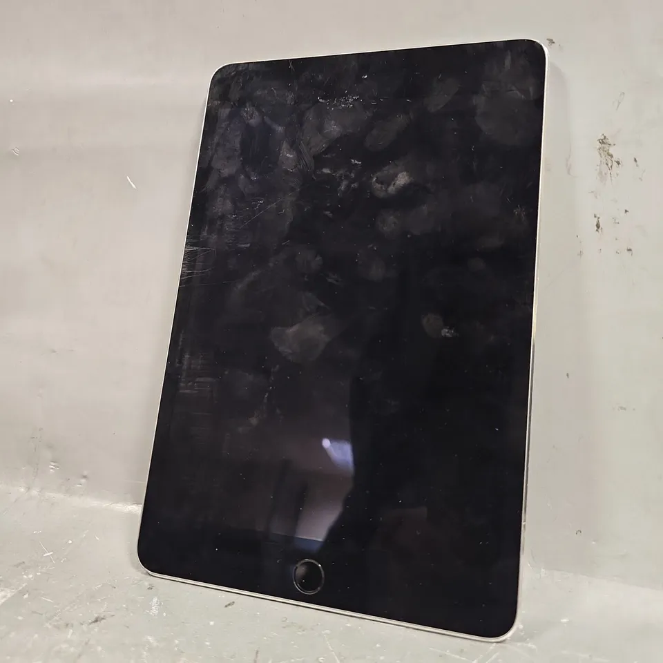 APPLE IPAD MINI 4 A1538