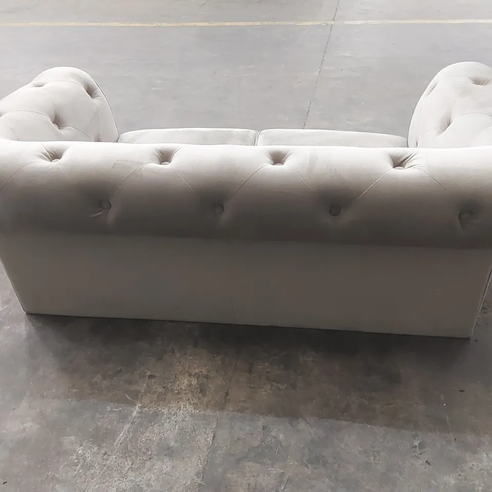 QUALITY DESIGNER 2 SEATER CHESTERFIELD FABRIC UPHOLSTERED SOFA
