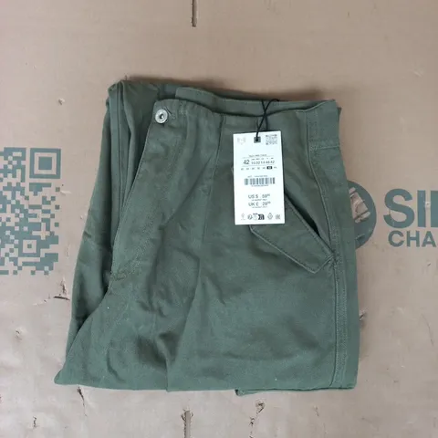 ZARA CARGO TROUSERS IN GREEN SIZE UK 14