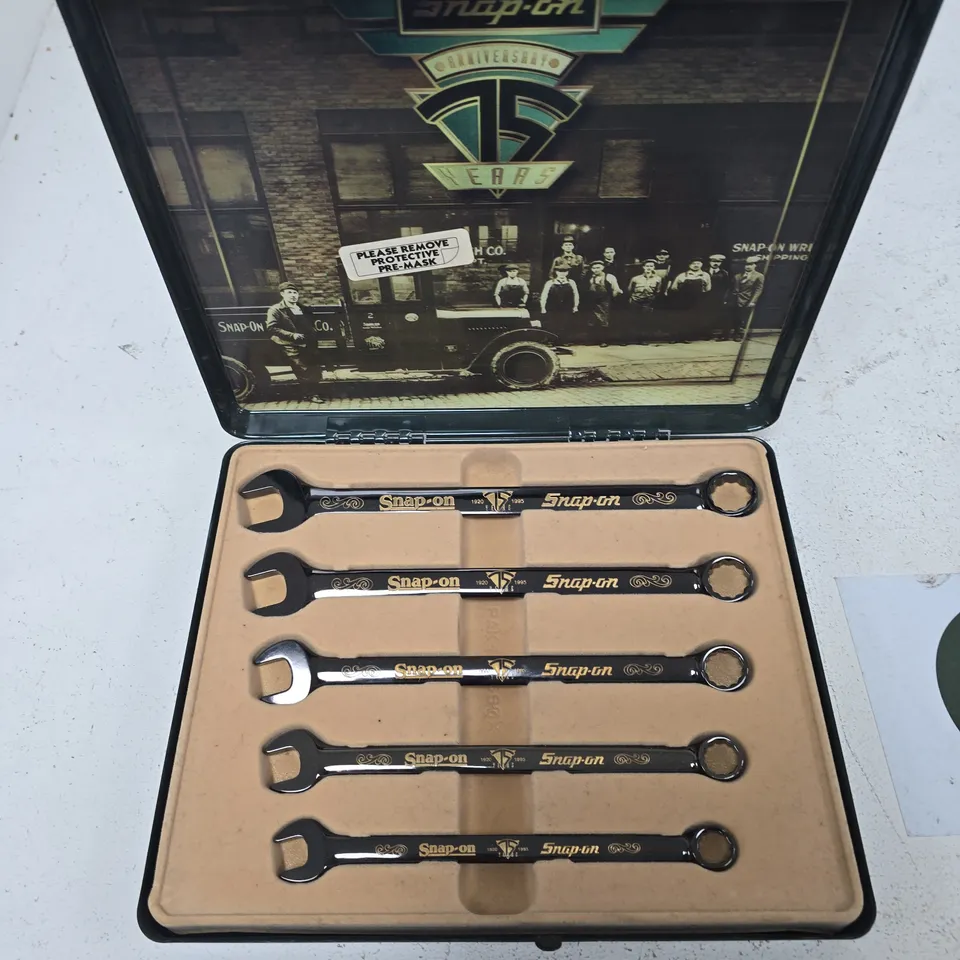 SNAP-ON 75TH ANNIVERSARY COMMEMORATIVE WRENCH SET – 6-PIECE IN DISPLAY CASE