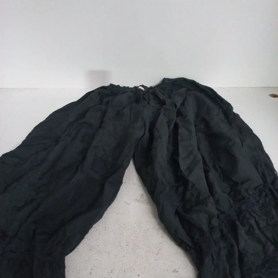 INTIMATELY XS WOMEN'S BLACK CRINKLE FABRIC TROUSERS (INTIMATELY FP) – BRAND TAG ATTACHED