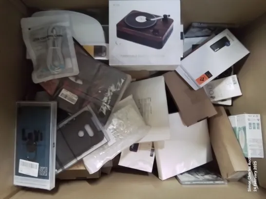 Lot 300: BOX CONTAINING LARGE AMOUNT OF BOXED ELECTRICAL ITEMS TO ...