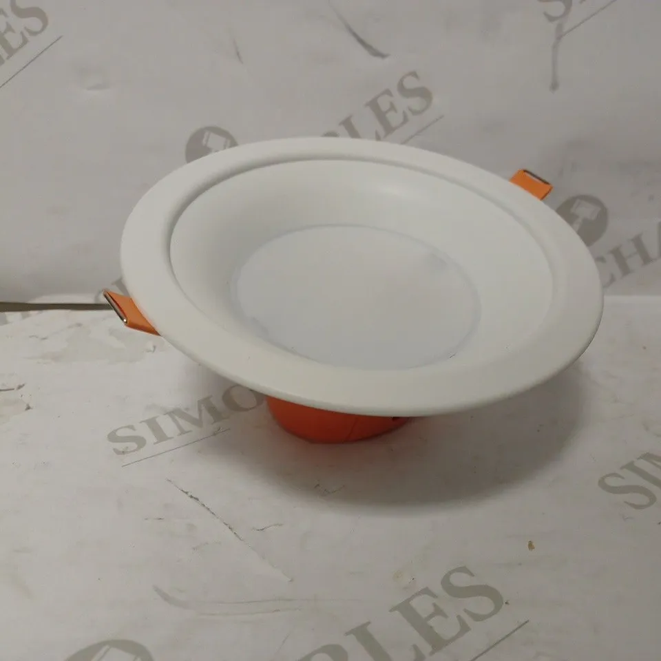 LOT OF APPROXIMATELY 26 BRAND NEW 150MM LED ROUND 12W DOWNLIGHT 4K