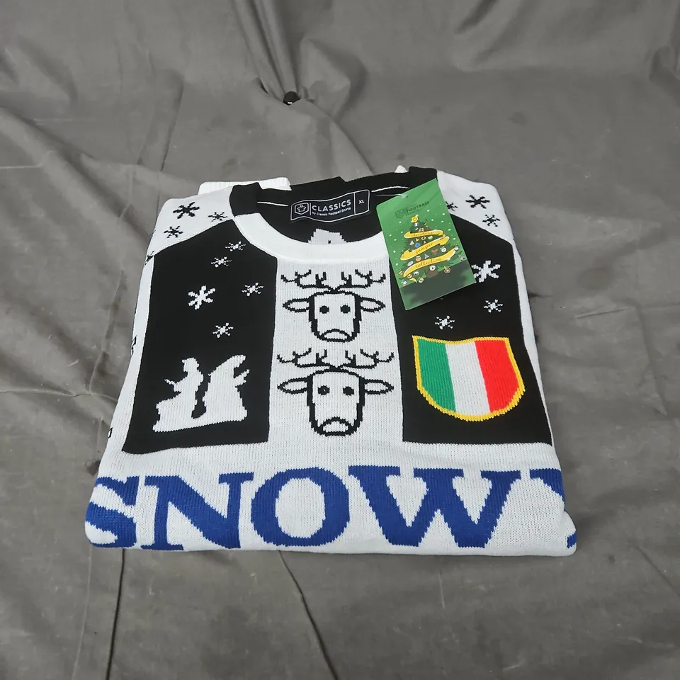 CLASSIC FOOTBALL SHIRTS CHRISTMAS KNIT JUMPER – SNOW MOTIF, XL ITALY