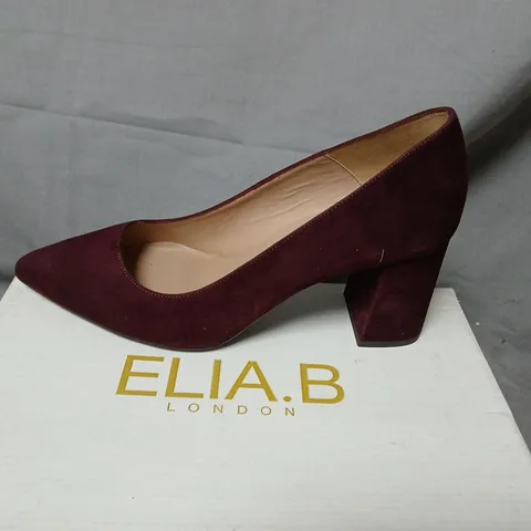 ELIA B LONDON BURGUNDY SUEDE PUMPS β UK 7 (EU 40)
