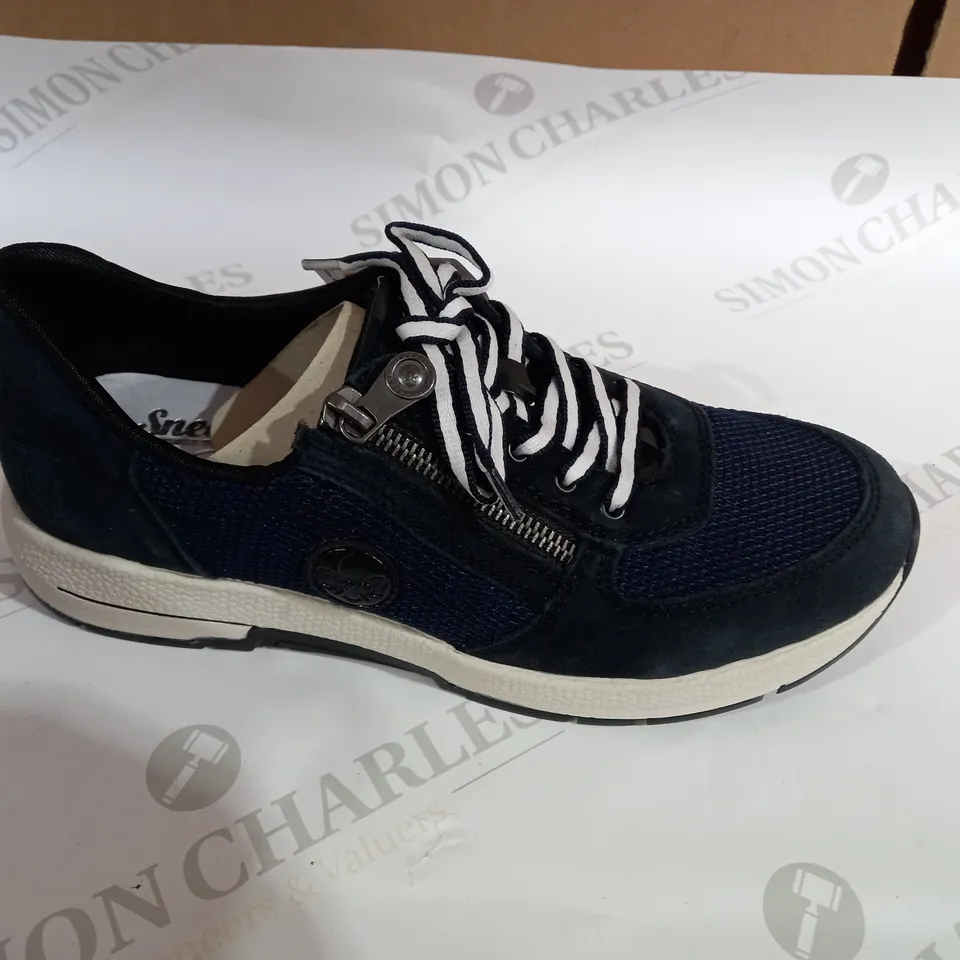 RIEKER NAVY SHOES SIZE 6 