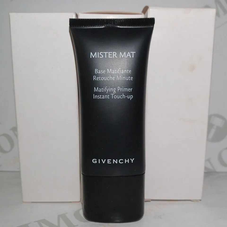 LOT OF APPROX 10 X 25ML GIVENCHY MISTER MAT MATIFYING PRIMER 