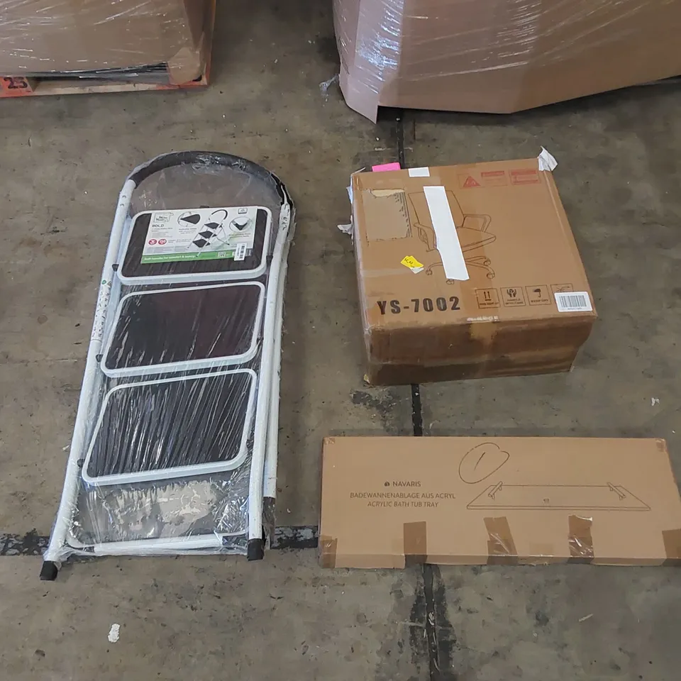 PALLET CONTAINING ASSORTED HOUSEHOLD PRODUCTS INCLUDING DESK CHAIRS, BATH TRAY, STEP LADDER, TOILET SEAT ETC 