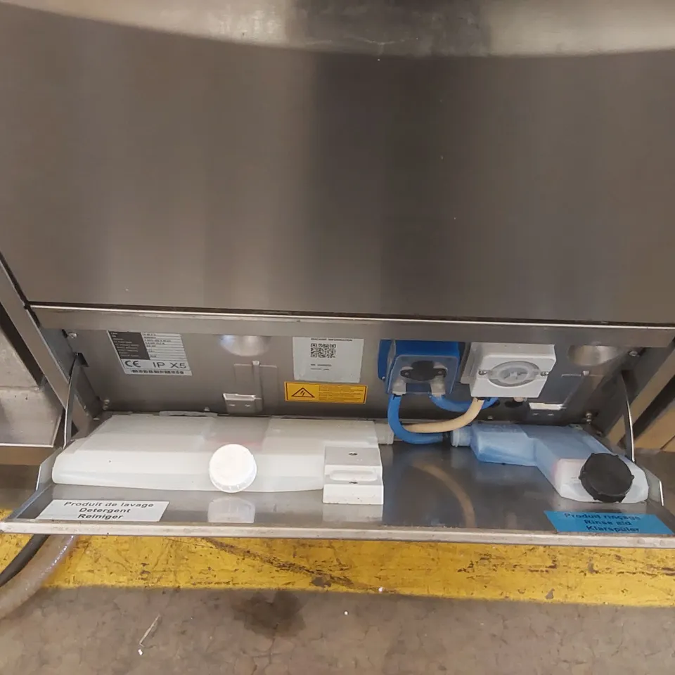 MEIKO FV40.2G CABINET DISHWASHER