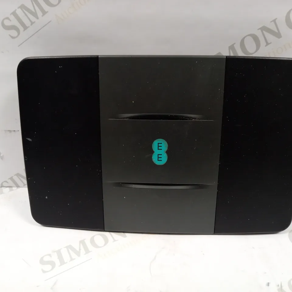 EE SMART HUB