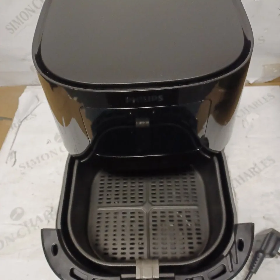 PHILIPS AIR FRYER ESSENTIAL XL