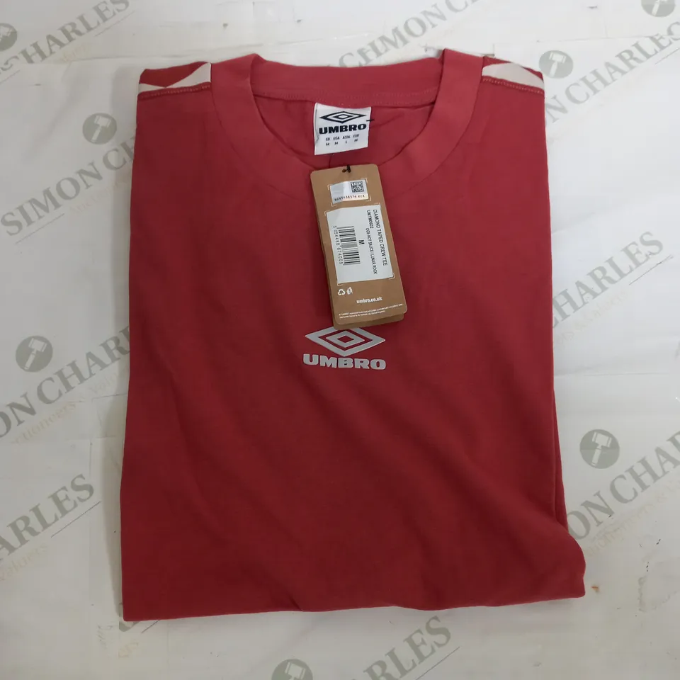 UMBRO DIAMOND TAPED CREW TEE IN RED - MEDIUM