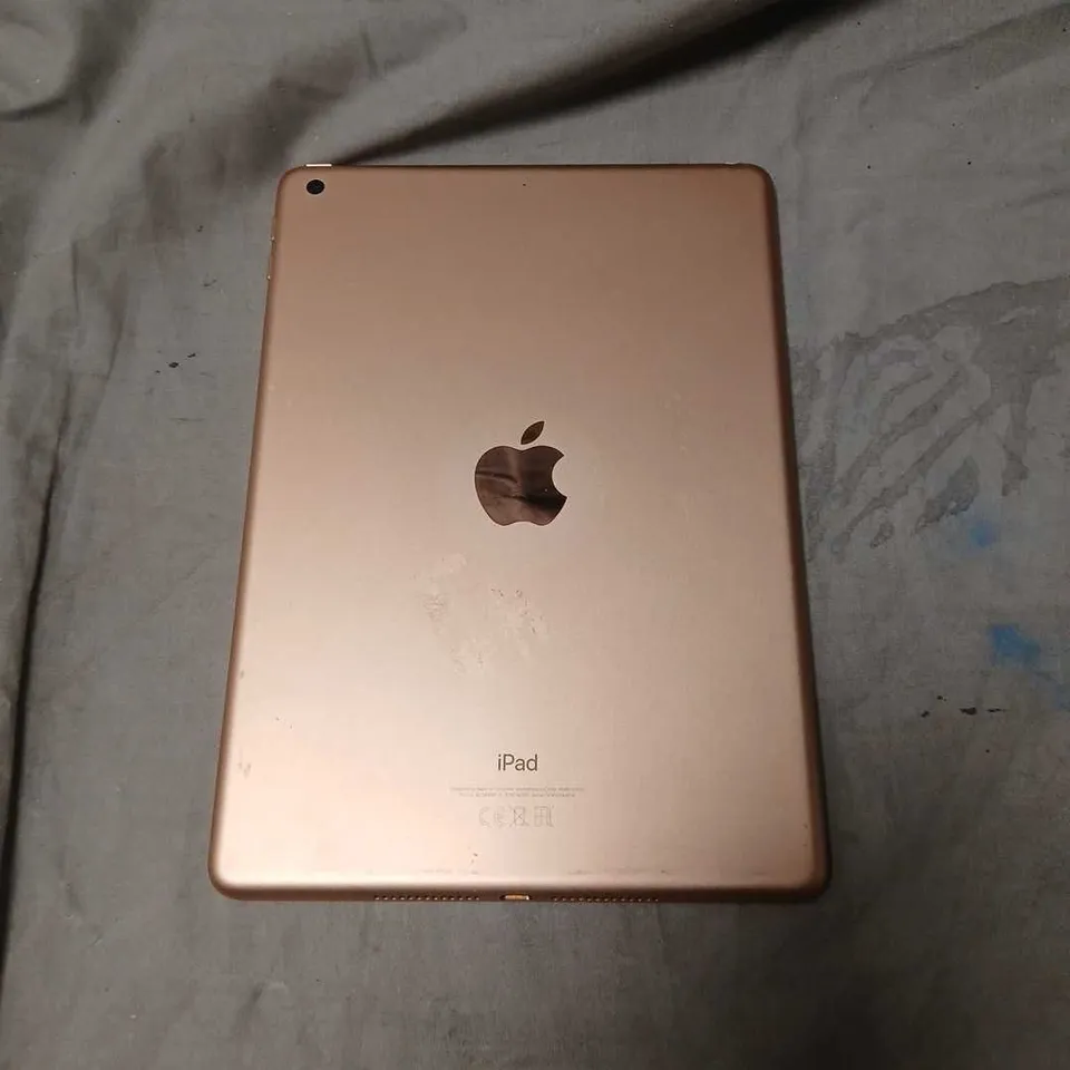 APPLE IPAD 6TH GEN IN ROSE GOLD – MODEL A1893