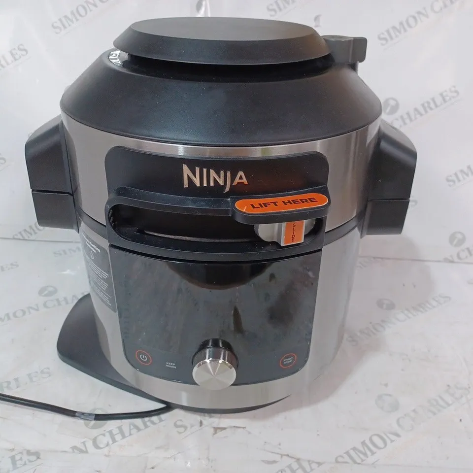 BOXED NINJA FOODI MAX SMARTLID 7.5L MULTI COOKER & AIR FRYER