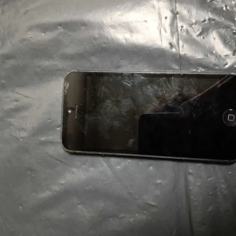 APPLE IPHONE 5 SMARTPHONE