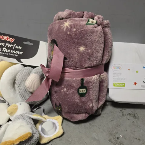 BOX OF APPROXIMATELY 15 ASSORTED ITEMS TO INCLUDE - WHITE FITTED SHEET , NUBY TRAVEL TOY ETC