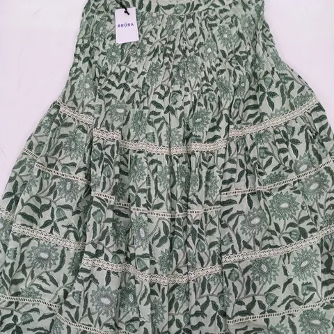 BRORA FLORAL TIERED SKIRT IN PISTACHIO GREEN SIZE UK 8
