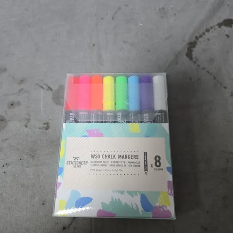 BOX OF ASSORTED TOYS INCLUDING TOY VAN AND CHALK MARKERS