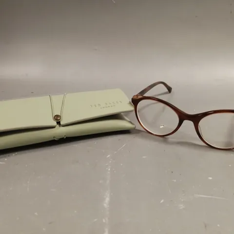 TED BAKER SAISSA CAT EYE FRAMED PRESCRIPTION GLASSES