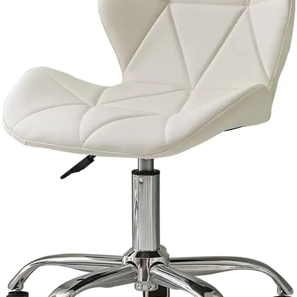 BOXED LUELLA OFFICE SWIVEL CHAIR