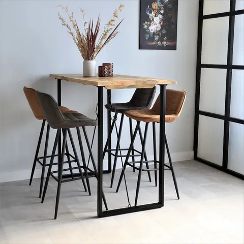 BOXED JANIR DINING TABLE