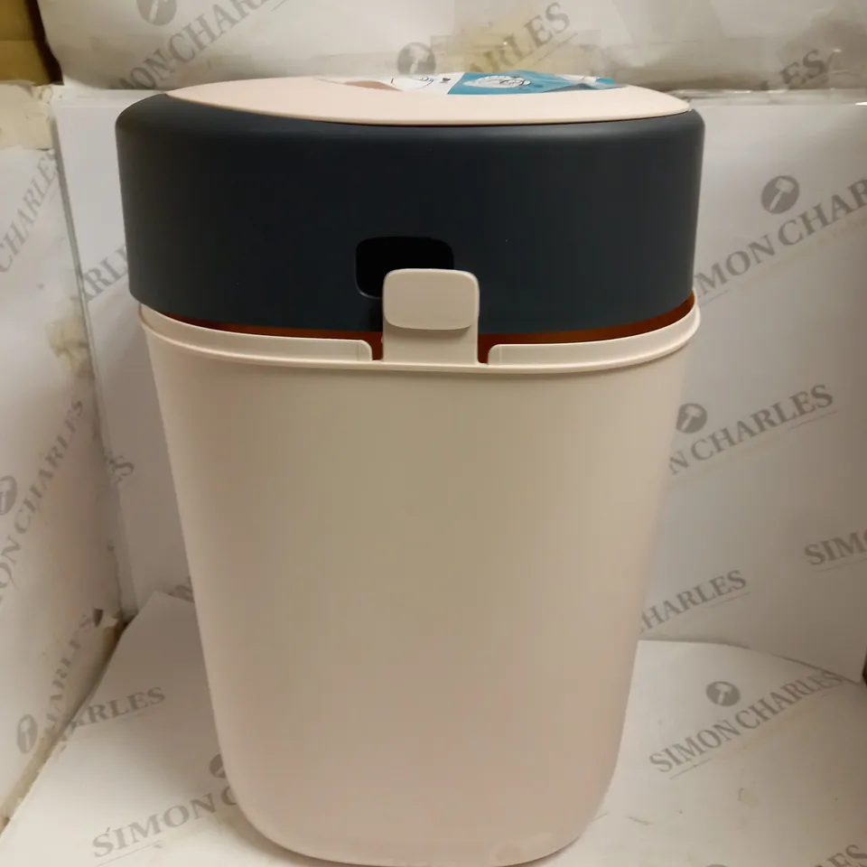 BOXED TOMMEE TIPPEE TWIST & CLICK DISPOSAL SYSTEM