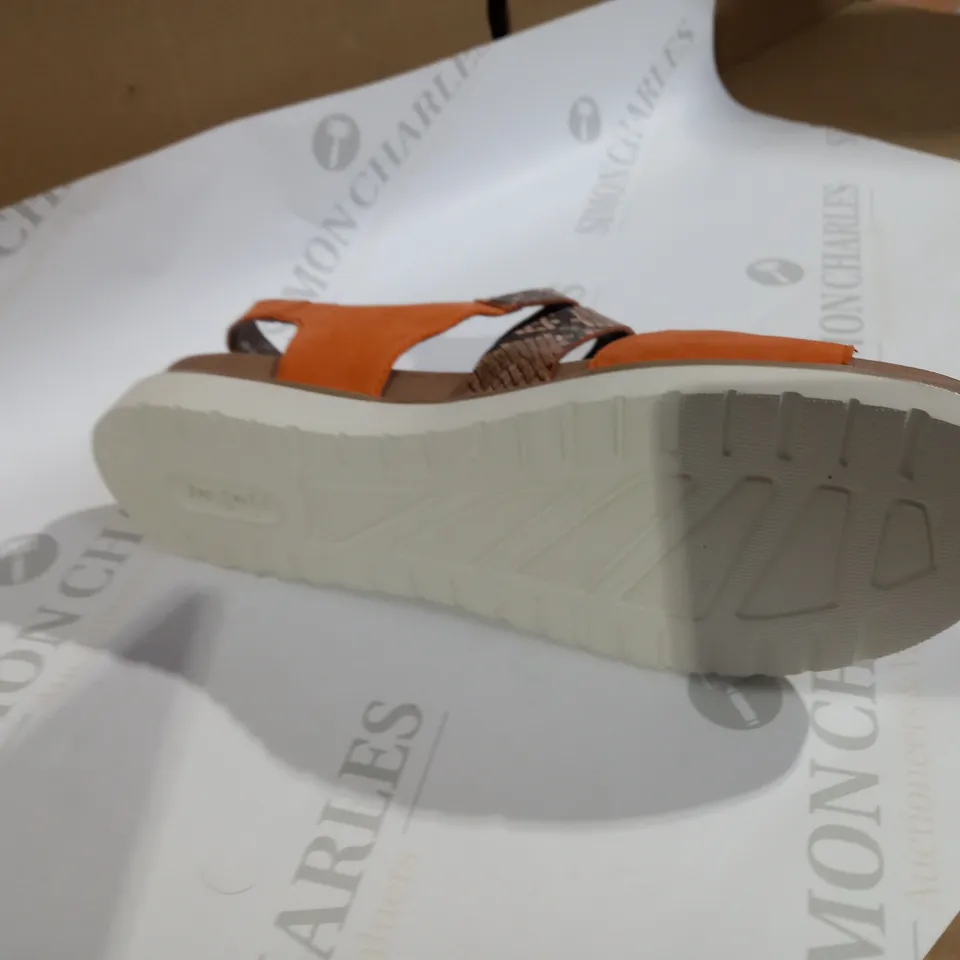 RIEKER SNAKE PATTERN AND ORANGE SANDAL'S SIZE 6.5  