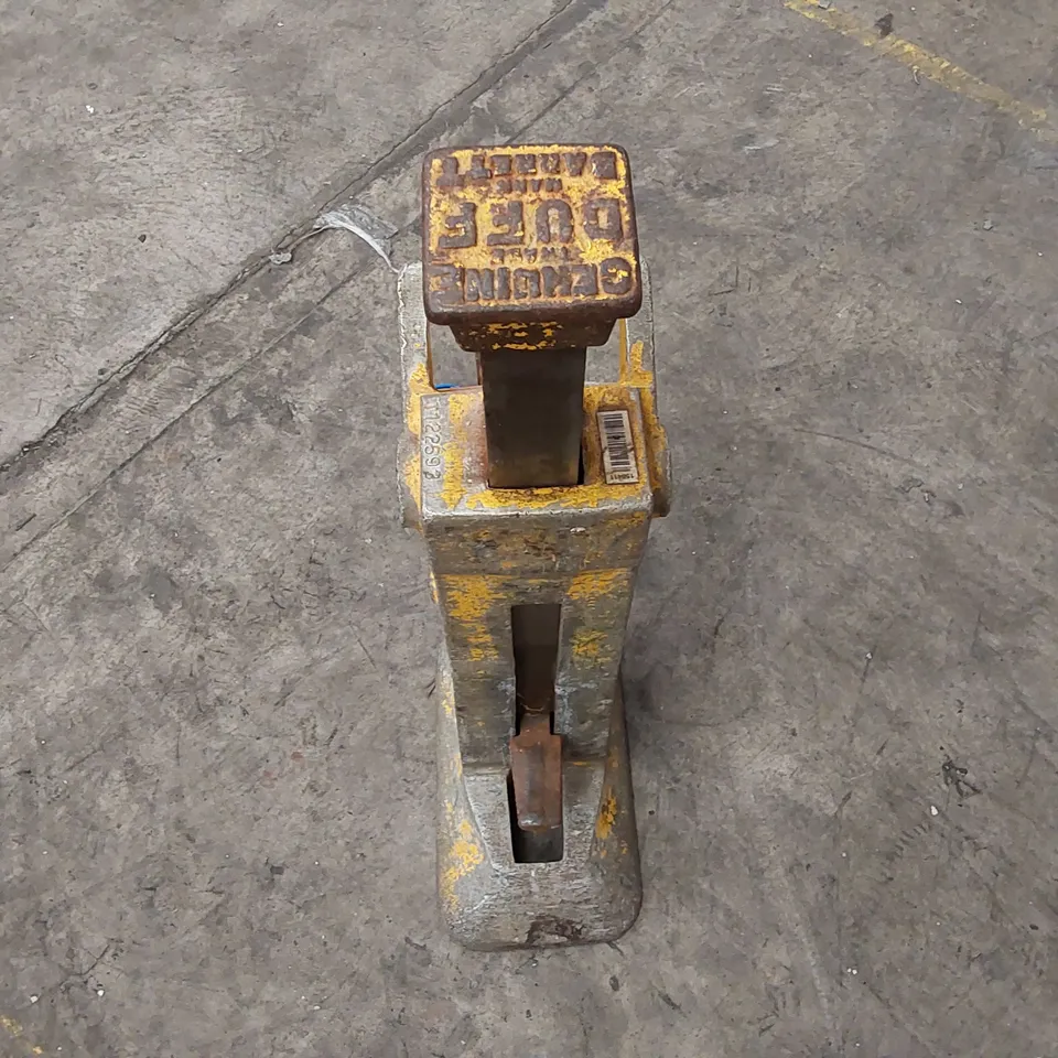 MECHANICAL DUFF JACK 7.5T C/W